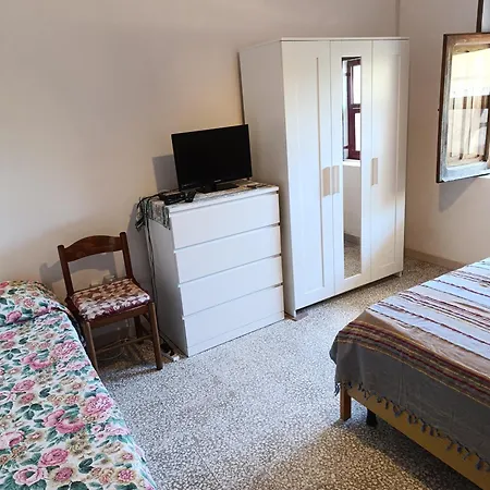 2 In Vista Mare Con 5 Oppure 9 Posti *