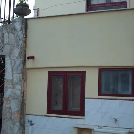 Apartamento 2 In Vista Mare Con 5 Oppure 9 Posti San Menaio