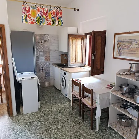 2 In Vista Mare Con 5 Oppure 9 Posti * San Menaio